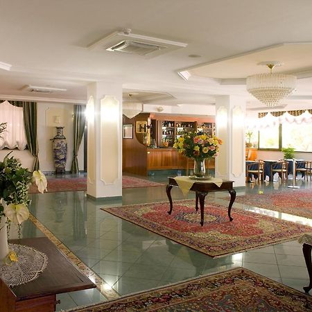 Valdenza Hotel Campegine Exteriér fotografie